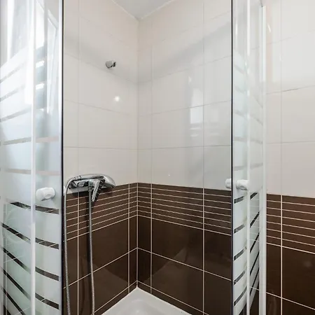 1 Bedroom Awesome In