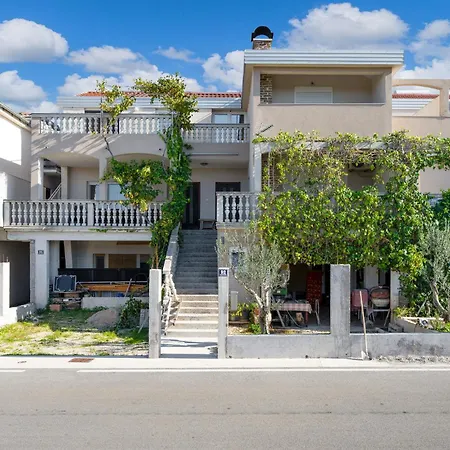 Gorgeous In With Wifi Apartment Pirovac