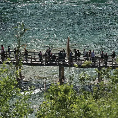 1 Bedroom Awesome In פירובאץ